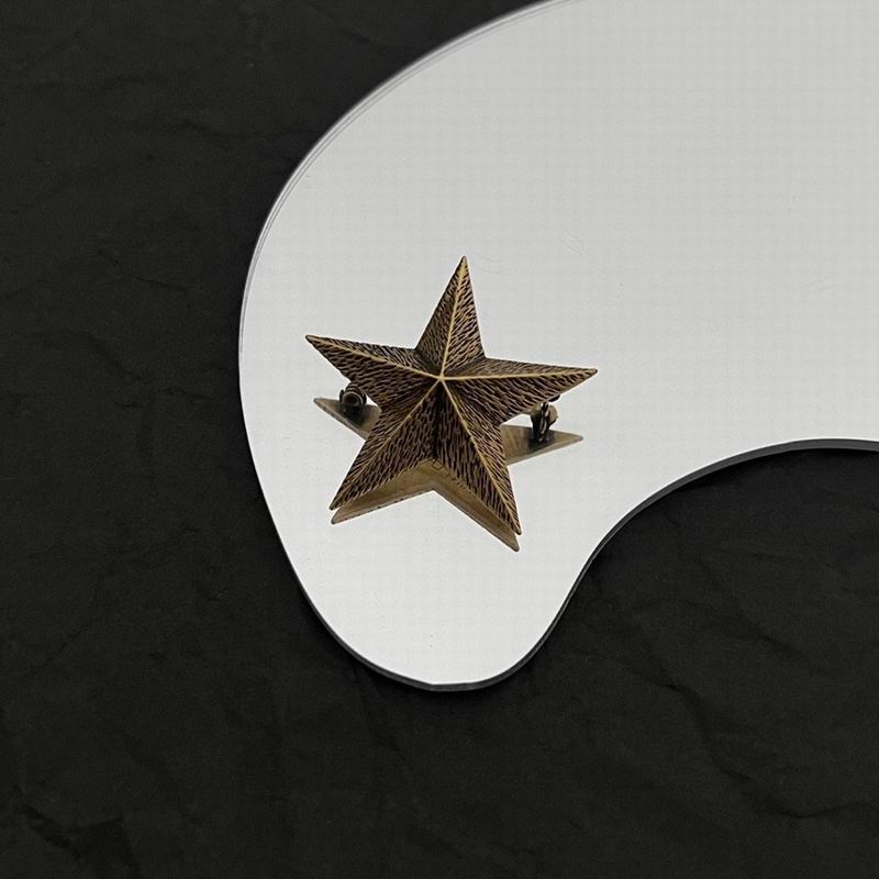 YSL Brooch 10lyr43